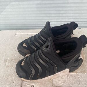 Nike Dynamo Go TD Black White  Baby Toddler Athletic Sneakers SZ 10C